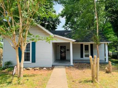 Main picture of 1302 Indianola St