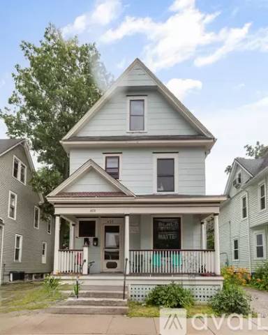 Main picture of 433 Hamilton Pl