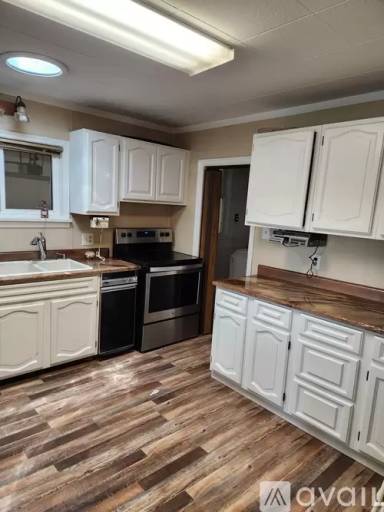 Main picture of 501 Locust St