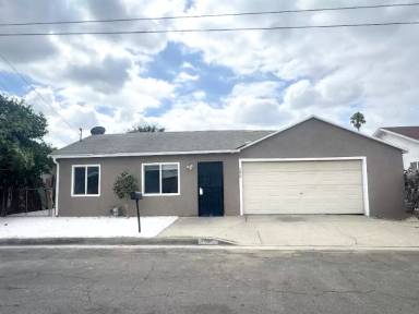 Main picture of 7830 Alpaca St