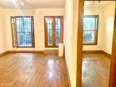 Main picture of 101 E 26th St