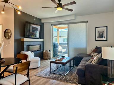 Main picture of 401 West Meadow Mile