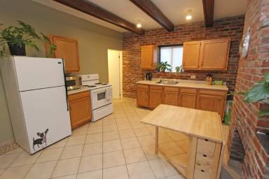 Main picture of 2610 Quarry St