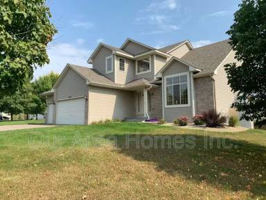 Main picture of 18037 Monroe Cir NW