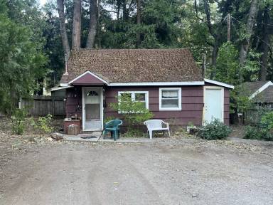 Main picture of 4210 Wells Ave