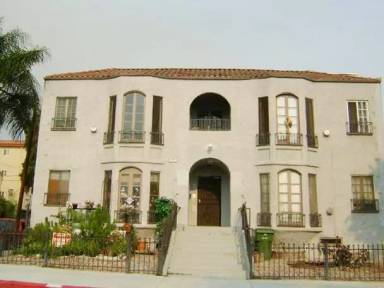Main picture of 556 N Oxford Ave