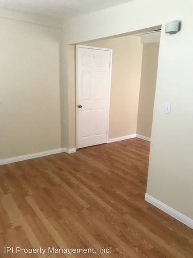 Main picture of 1968 Garnet Ave