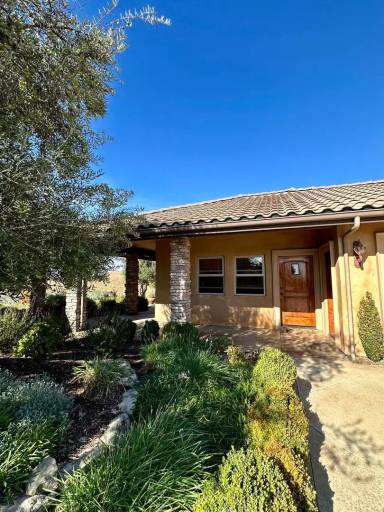 Main picture of 2626 Summer Ranch Rd