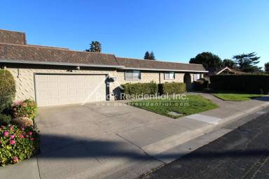 Main picture of 1 Tern Ct