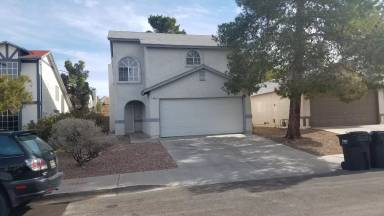 Main picture of 909 Clipper Dr