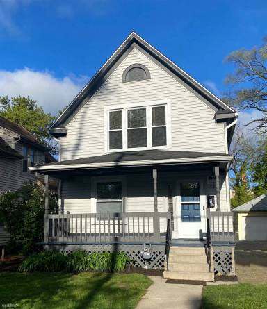 Main picture of 706 S Division St