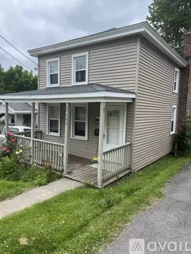 Main picture of 147 E Cayuga St