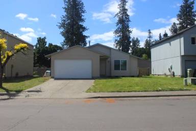 Main picture of 17776 SW Lawton St