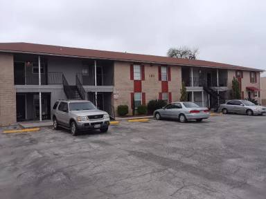 Main picture of 102 River Rd