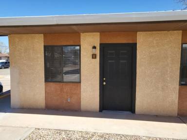 Main picture of 1015 W University Dr