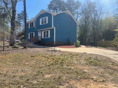 Main picture of 5303 - 5305 Grovewood Pl