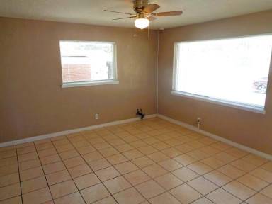 Main picture of 8724 Polaris St