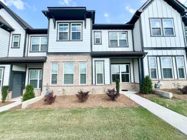 Main picture of 5811 Clear Creek Ln