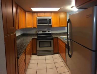 Main picture of 232 N Lemoore Ave