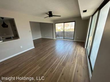 Main picture of 11015 Lake Ave