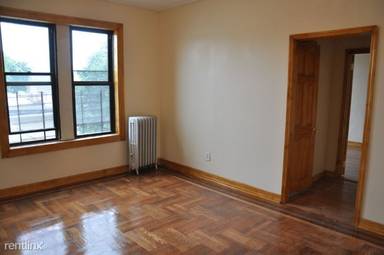 Main picture of 728 Kings Hwy