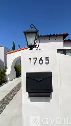 Main picture of 1763 S Crescent Heights Blvd