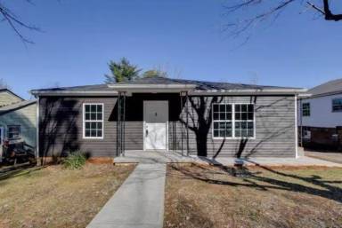 Main picture of 8 Edgehill Dr
