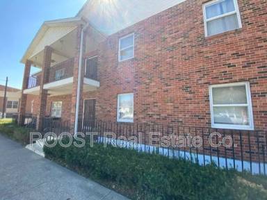 Main picture of 5 N Chillicothe St