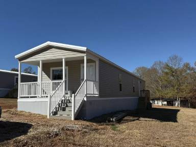 Main picture of 105 Candlestick Ln
