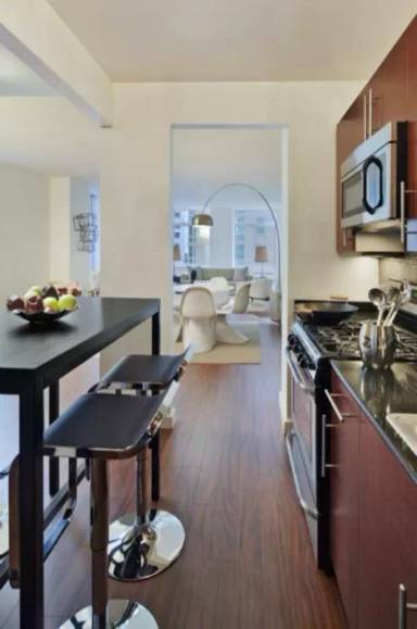 Main picture of 110 John St