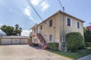 Main picture of 2332 Keeler St