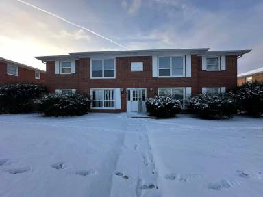 Main picture of 6037 W 25th St