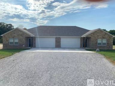 Main picture of 203 Hoover Ln