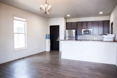 Main picture of 1014 E Walnut St