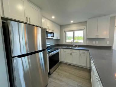 Main picture of 2315 W Lynn St