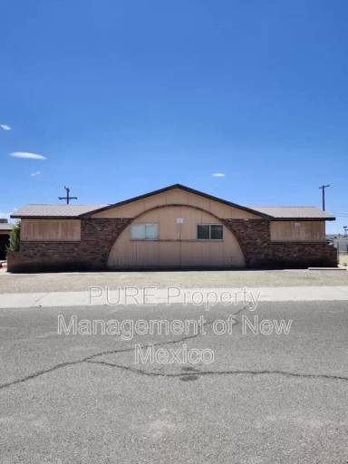 Main picture of 2803 E 22nd St