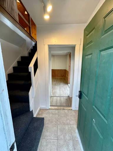 Main picture of 45 Bow St