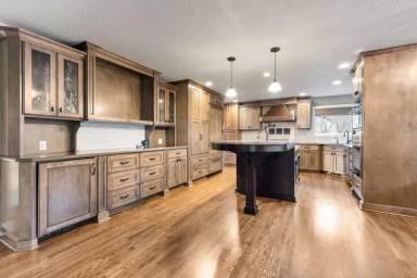 Main picture of 1719 NW Mill Pond Rd