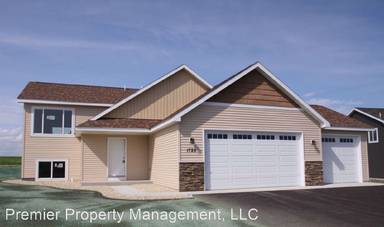 Main picture of 1725 34th St NE