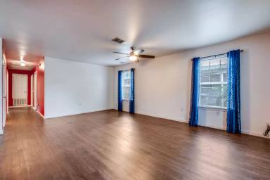 Main picture of 2727 Choice St