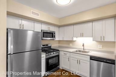 Main picture of 7025 Hilltop Dr