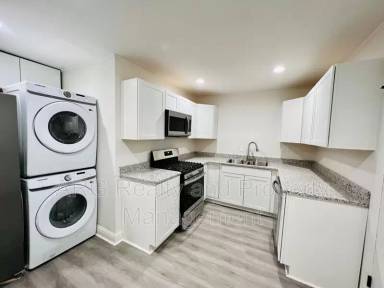 Main picture of 174 Cloud St