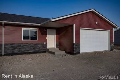 Main picture of 1611 N Lucus Rd