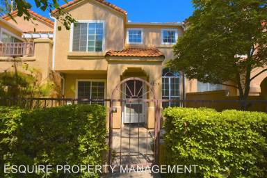 Main picture of 1254 Lost Point Ln