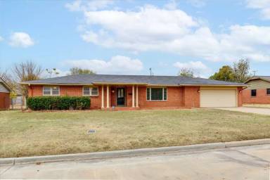 Main picture of 1618 NW 32nd St