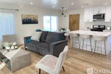 Main picture of 5400 Veloz Ave