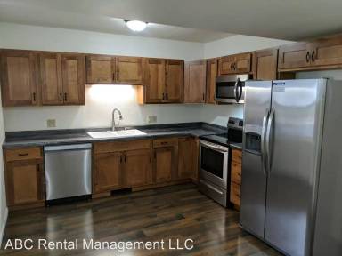 Main picture of 115 N 10th Ave