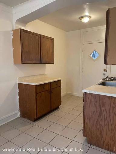 Main picture of 7722-32 S Jeffery Blvd Apartments