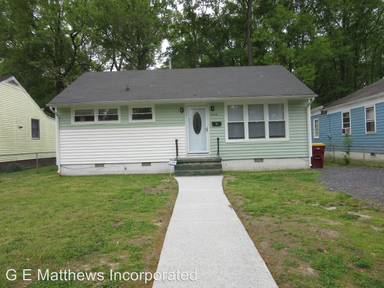 Main picture of 2004 S Whitehill Dr
