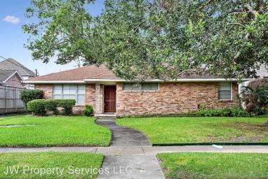 Main picture of 226 Sena Dr